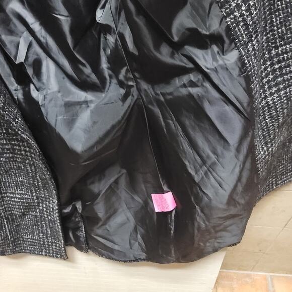 Betsey Johnson Size 12 wool Double breasted coat black Cream Tweed Jacket Pocket - Picture 9 of 11